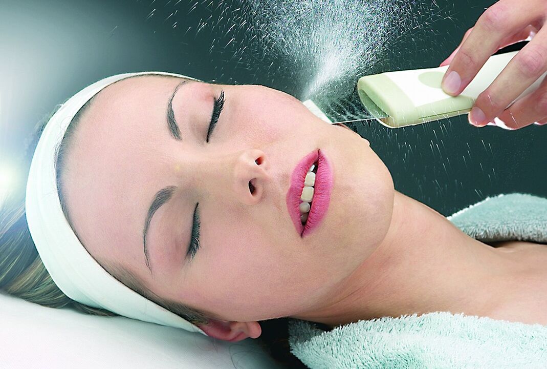 ultrazvočno čiščenje obraza za pomlajevanje