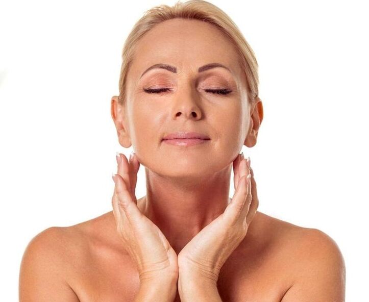 masaža kože obraza za pomlajevanje